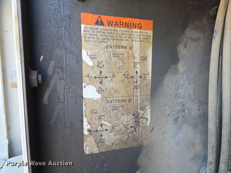 image for item EC4157 2006 Link-Belt 240 LX excavator