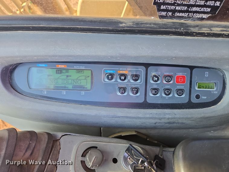 image for item EC4157 2006 Link-Belt 240 LX excavator