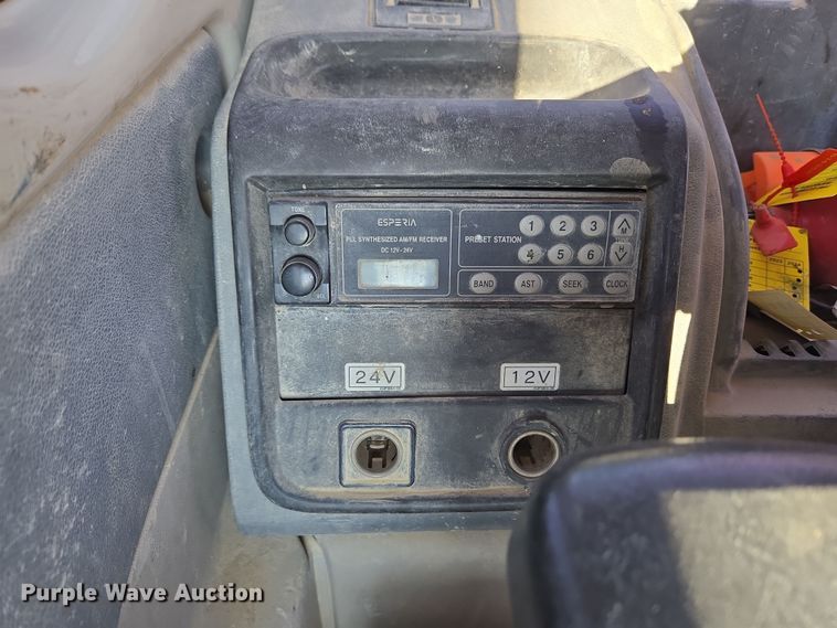 image for item EC4157 2006 Link-Belt 240 LX excavator