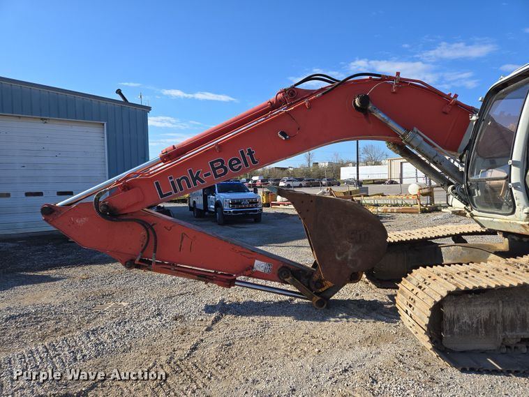 image for item EC4157 2006 Link-Belt 240 LX excavator