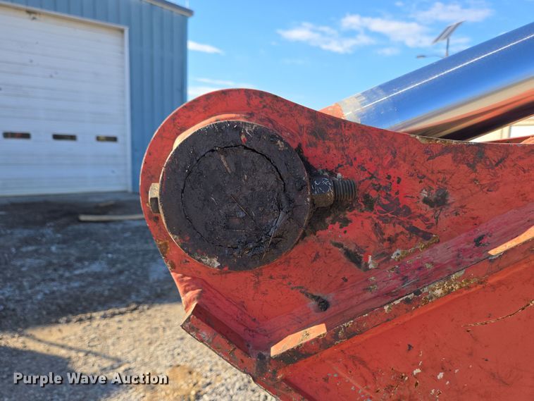 image for item EC4157 2006 Link-Belt 240 LX excavator