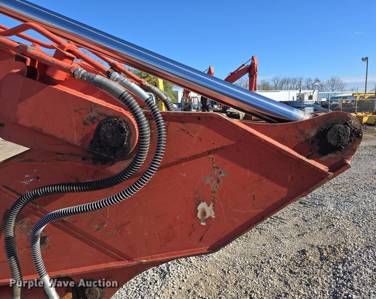 image for item EC4157 2006 Link-Belt 240 LX excavator