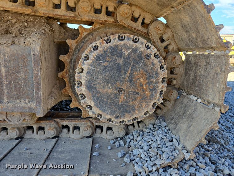 image for item EC4157 2006 Link-Belt 240 LX excavator