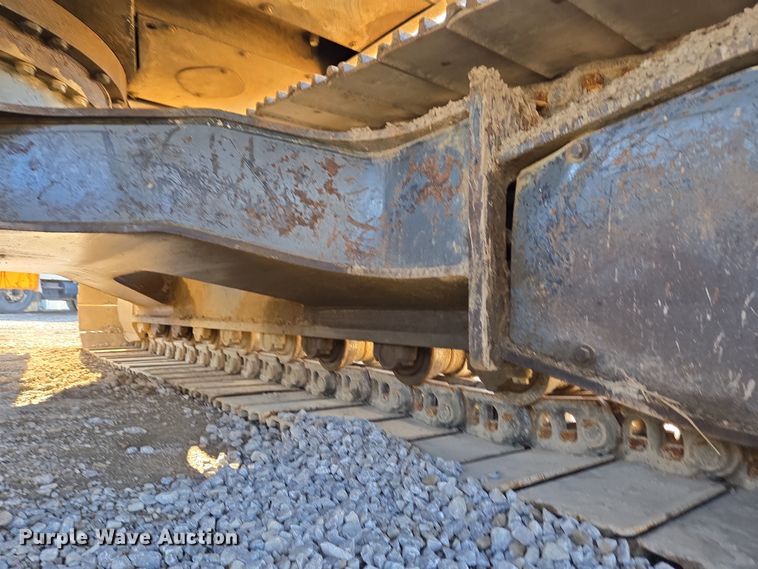 image for item EC4157 2006 Link-Belt 240 LX excavator