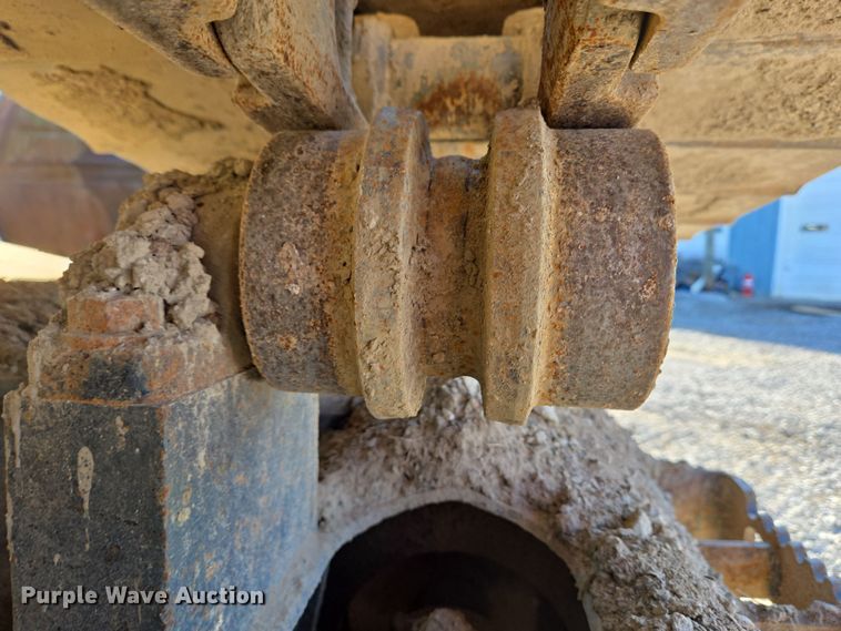 image for item EC4157 2006 Link-Belt 240 LX excavator