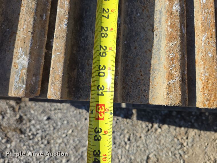 image for item EC4157 2006 Link-Belt 240 LX excavator