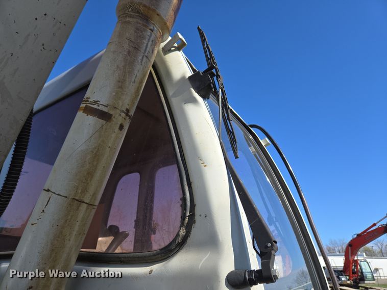 image for item EC4158 2006 Link-Belt 210 LX excavator