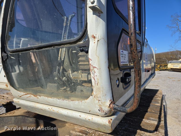 image for item EC4158 2006 Link-Belt 210 LX excavator