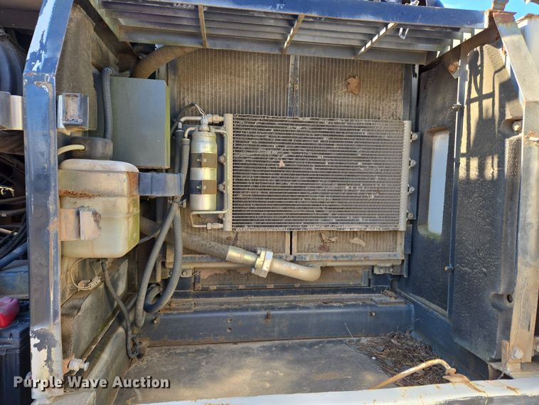 image for item EC4158 2006 Link-Belt 210 LX excavator