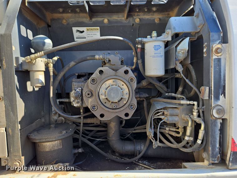 image for item EC4158 2006 Link-Belt 210 LX excavator