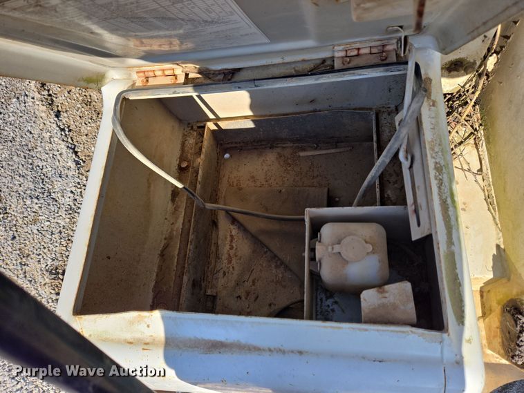 image for item EC4158 2006 Link-Belt 210 LX excavator