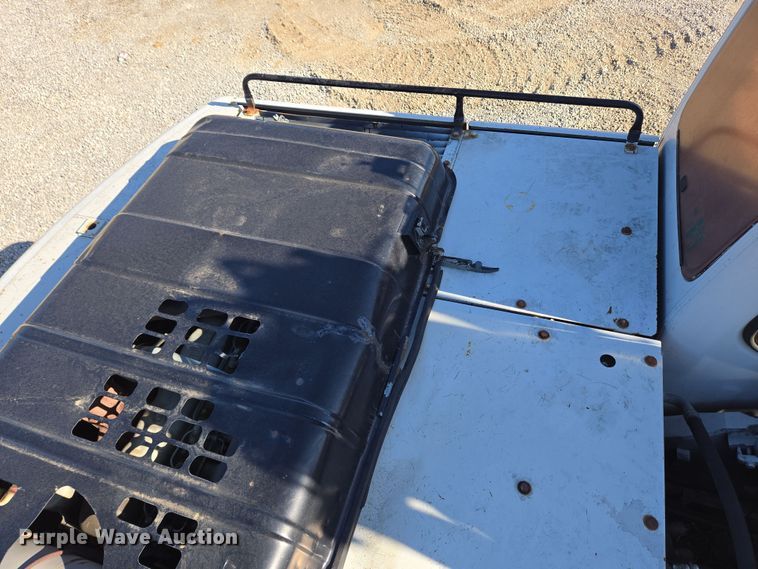 image for item EC4158 2006 Link-Belt 210 LX excavator