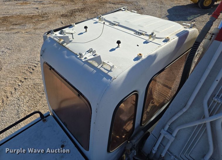 image for item EC4158 2006 Link-Belt 210 LX excavator