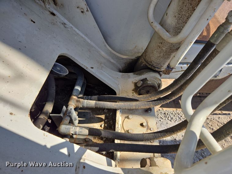 image for item EC4158 2006 Link-Belt 210 LX excavator