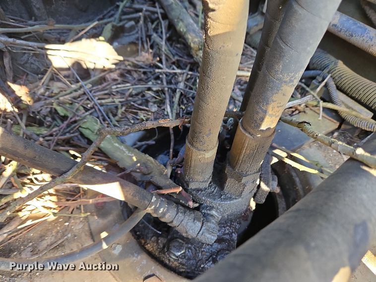 image for item EC4158 2006 Link-Belt 210 LX excavator