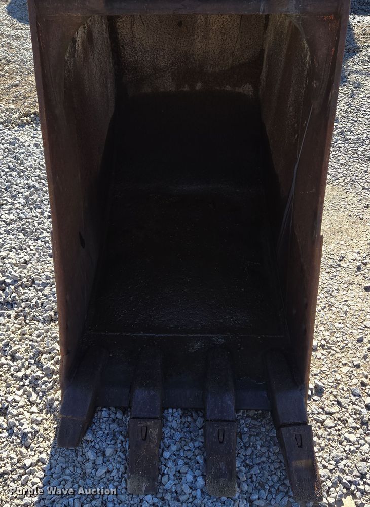 image for item EC4158 2006 Link-Belt 210 LX excavator