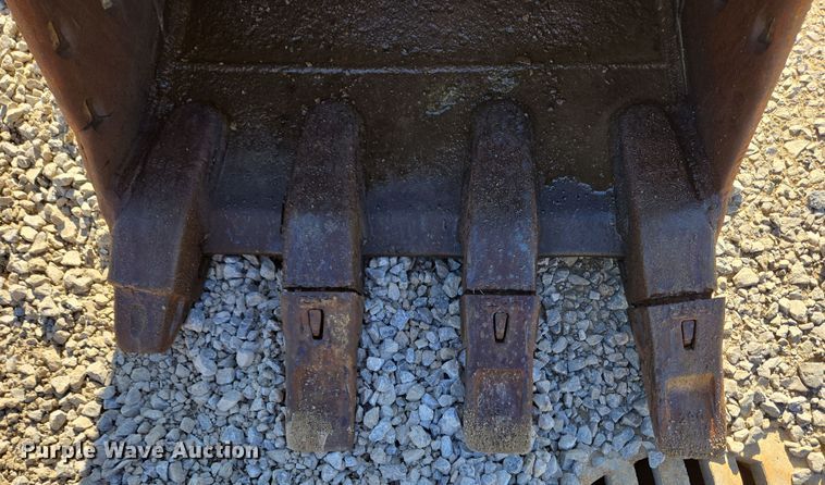 image for item EC4158 2006 Link-Belt 210 LX excavator