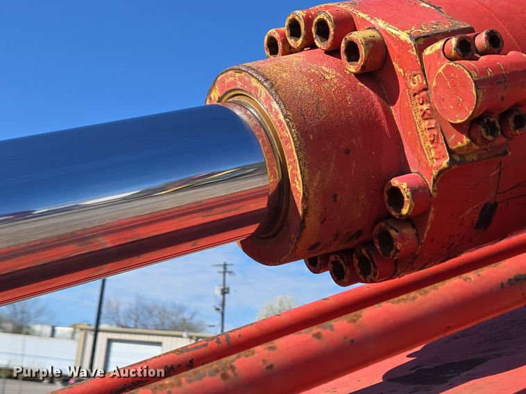 image for item EC4158 2006 Link-Belt 210 LX excavator