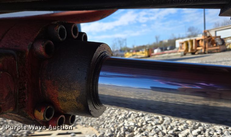 image for item EC4158 2006 Link-Belt 210 LX excavator