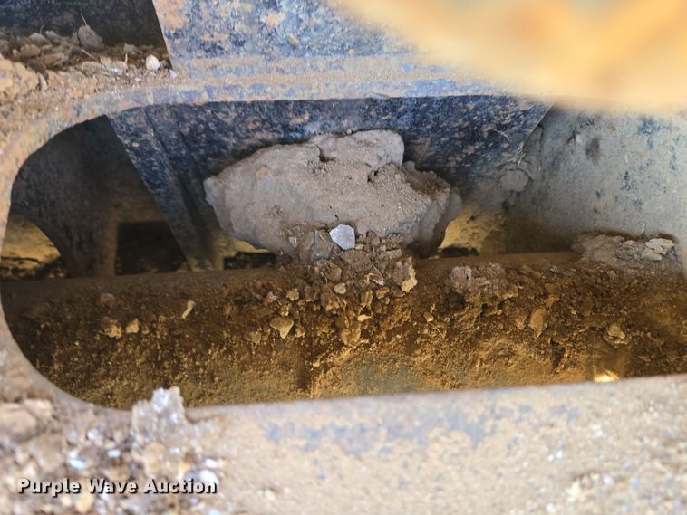 image for item EC4158 2006 Link-Belt 210 LX excavator