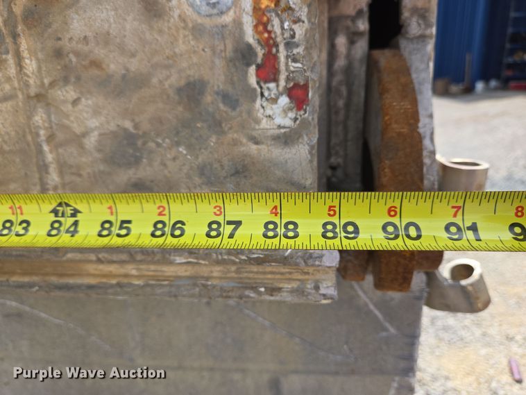 image for item EC4161 2005 GMC C6500 dump truck