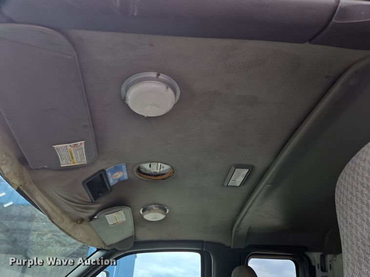 image for item EC4161 2005 GMC C6500 dump truck