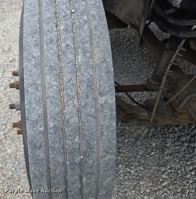 image for item EC4161 2005 GMC C6500 dump truck