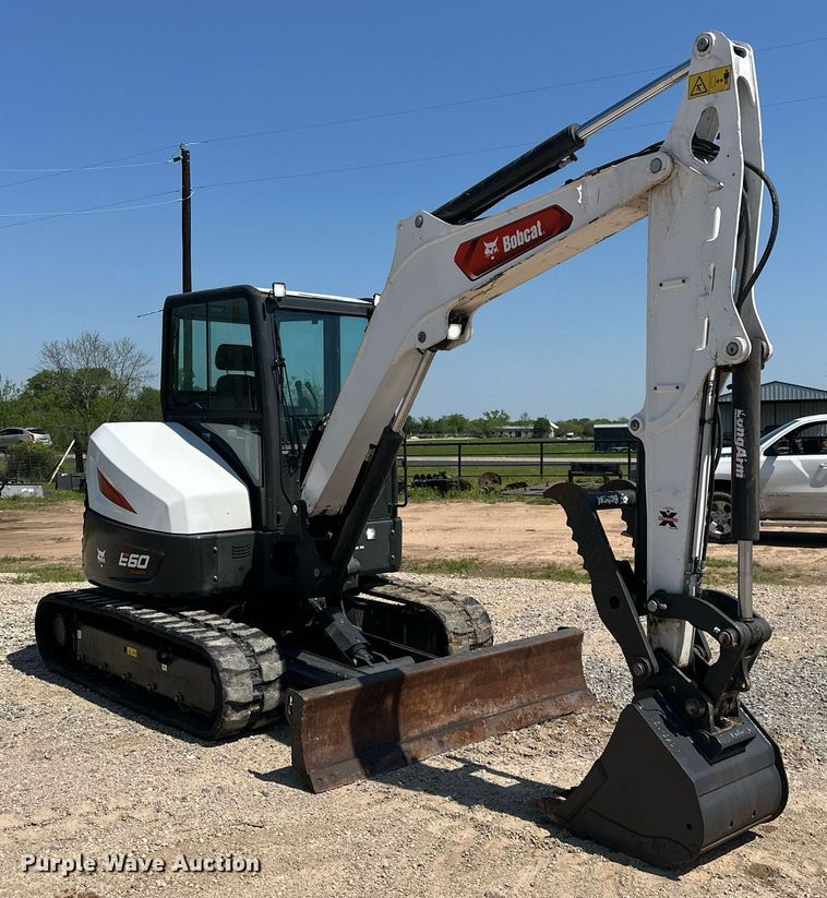 image for item ED2483 2021 Bobcat E60 mini excavator