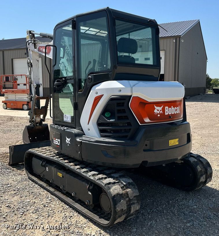 image for item ED2483 2021 Bobcat E60 mini excavator