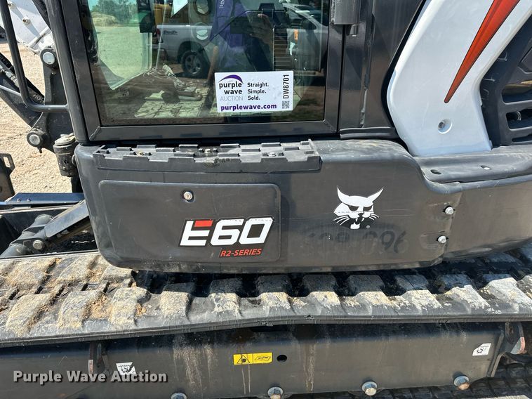image for item ED2483 2021 Bobcat E60 mini excavator