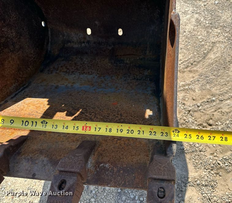 image for item ED2483 2021 Bobcat E60 mini excavator