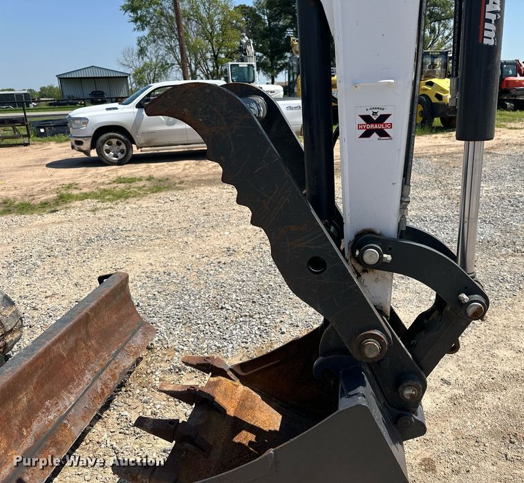 image for item ED2483 2021 Bobcat E60 mini excavator