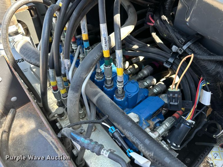 image for item ED2483 2021 Bobcat E60 mini excavator