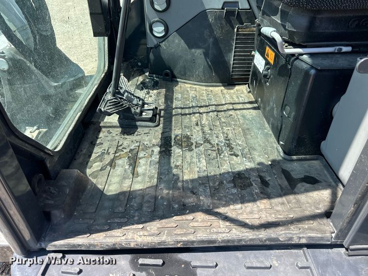 image for item ED2483 2021 Bobcat E60 mini excavator