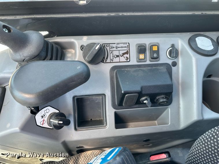 image for item ED2483 2021 Bobcat E60 mini excavator