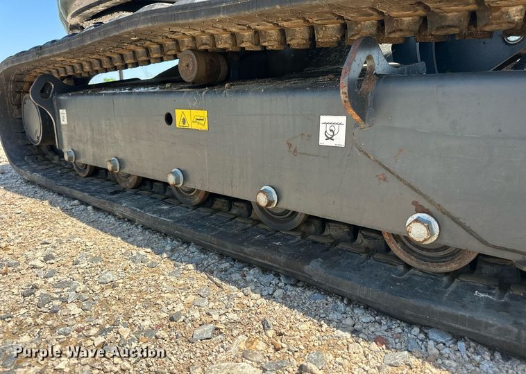 image for item ED2483 2021 Bobcat E60 mini excavator