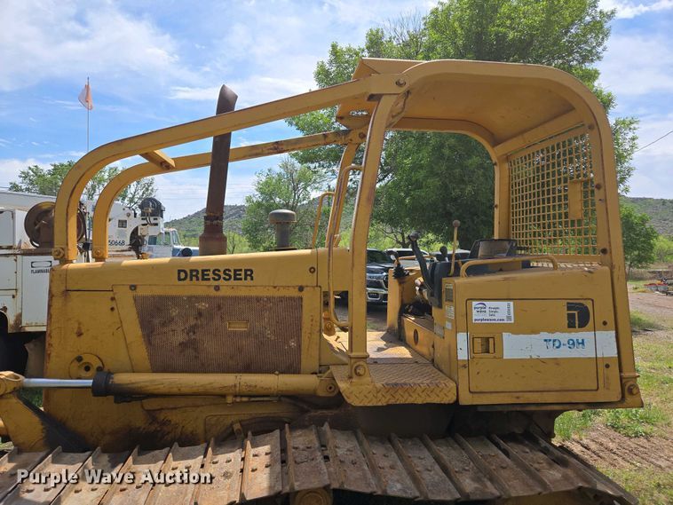 image for item ED2522 1994 Dresser TD9H dozer