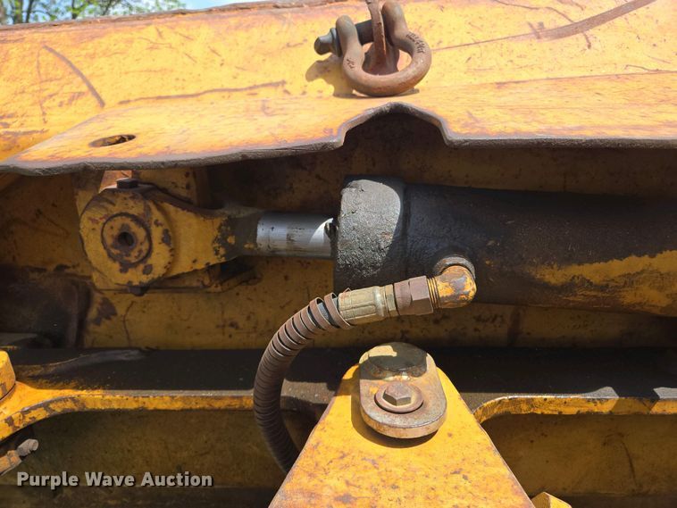 image for item ED2522 1994 Dresser TD9H dozer