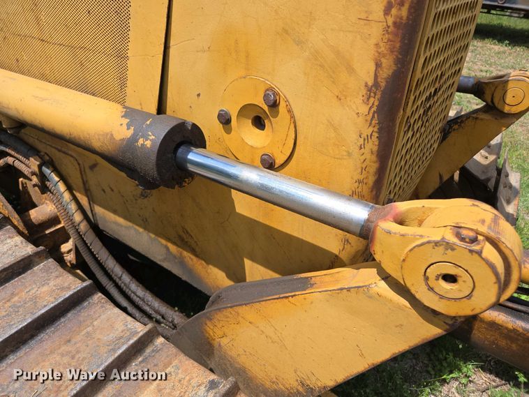 image for item ED2522 1994 Dresser TD9H dozer