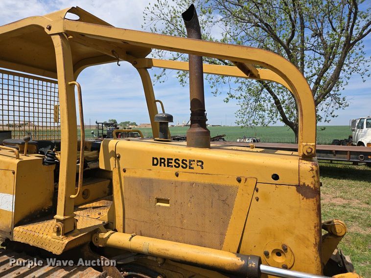 image for item ED2522 1994 Dresser TD9H dozer