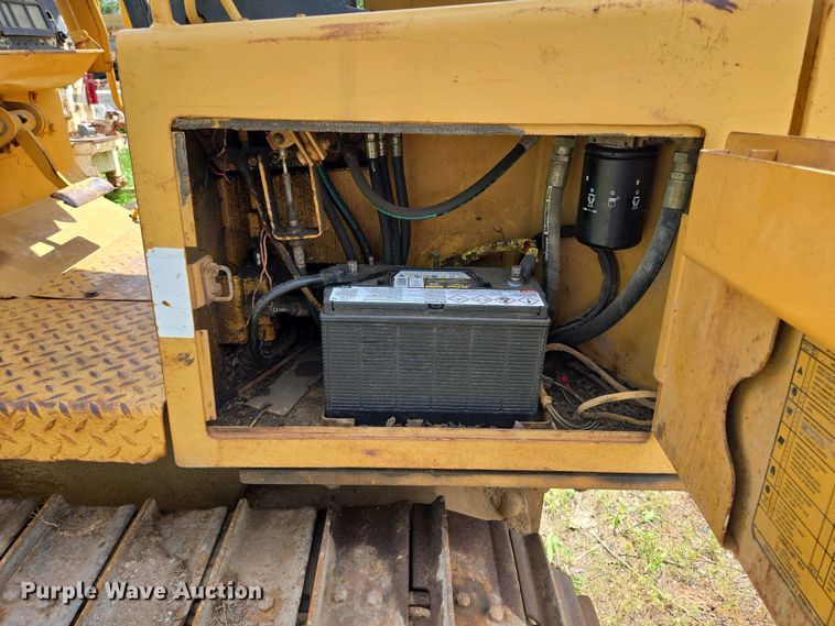 image for item ED2522 1994 Dresser TD9H dozer