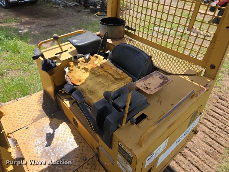 image for item ED2522 1994 Dresser TD9H dozer