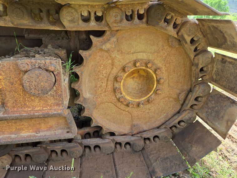 image for item ED2522 1994 Dresser TD9H dozer