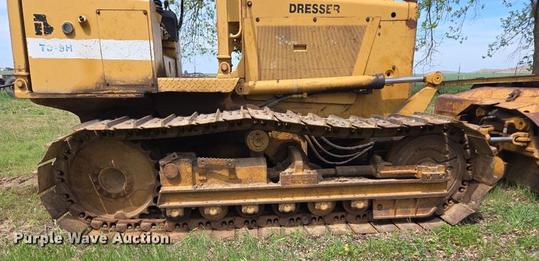 image for item ED2522 1994 Dresser TD9H dozer
