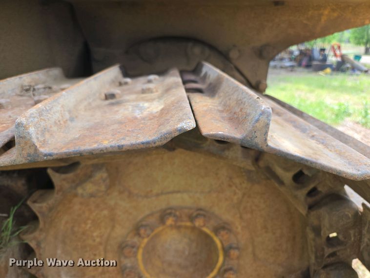 image for item ED2522 1994 Dresser TD9H dozer