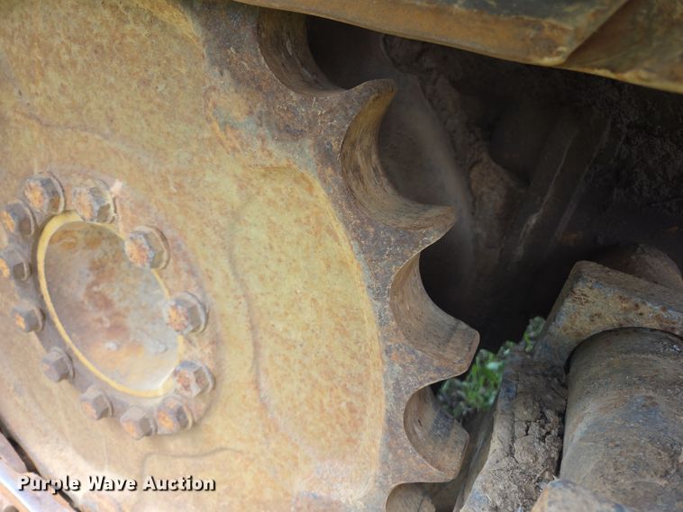 image for item ED2522 1994 Dresser TD9H dozer