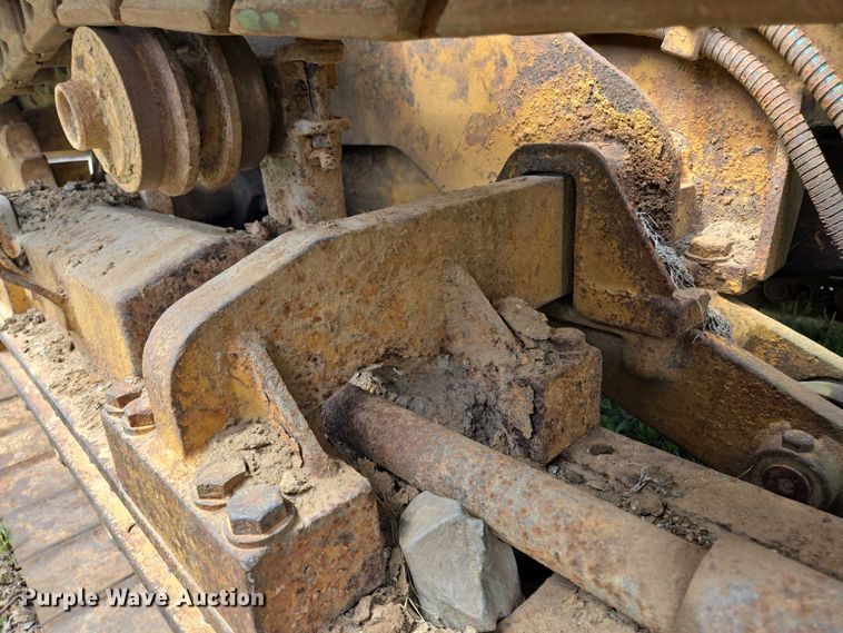 image for item ED2522 1994 Dresser TD9H dozer