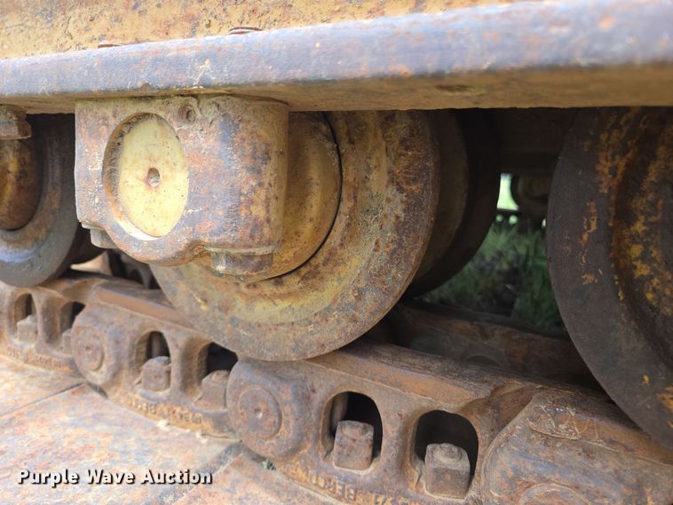 image for item ED2522 1994 Dresser TD9H dozer