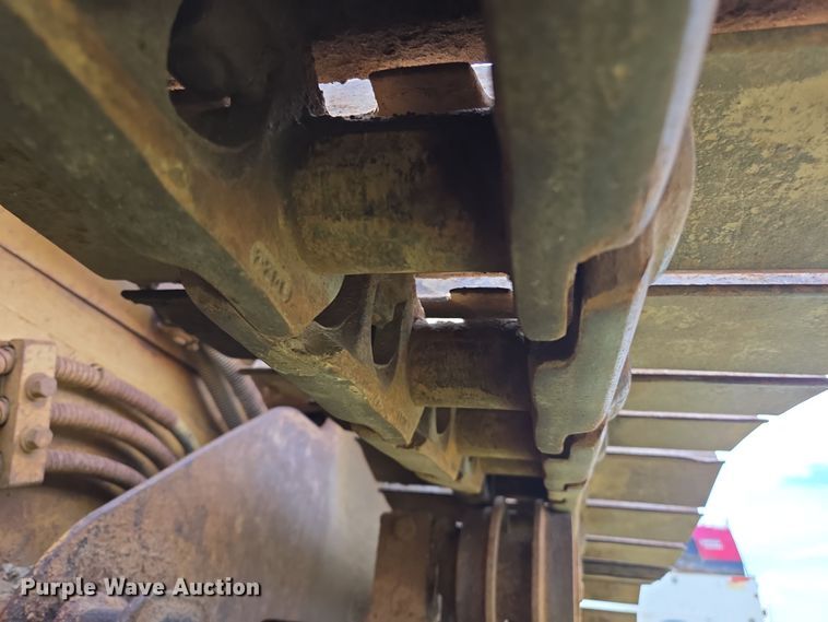 image for item ED2522 1994 Dresser TD9H dozer