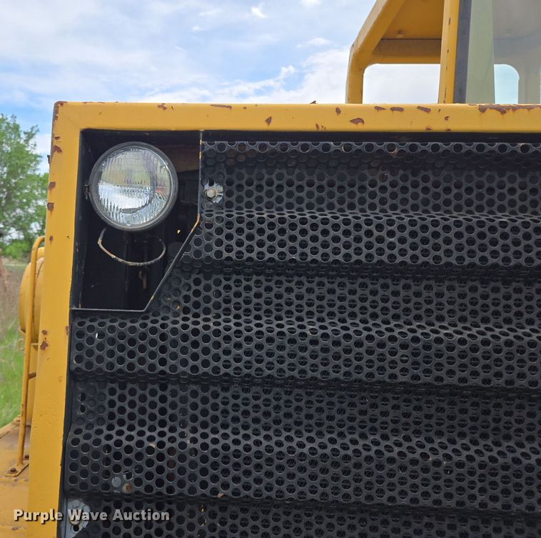 image for item ED2523 1977 Caterpillar 613B elevating scraper